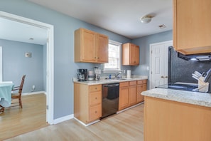House (3 Bedrooms) | Interior