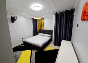 2 chambres, fer et planche à repasser, Wi-Fi gratuit, draps fournis