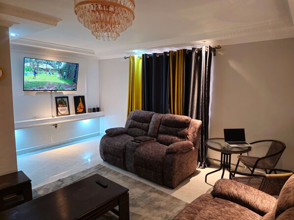 Älytelevisio, kirjoja