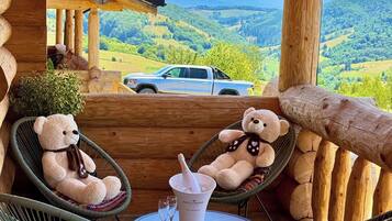 Deluxe Chalet, Hill View | Terrace/patio
