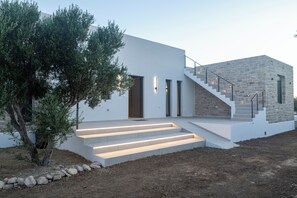 Exterior - Antiope Retreat (Pitsidia)