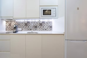 Apartment (1 Bedroom) | Private kitchen