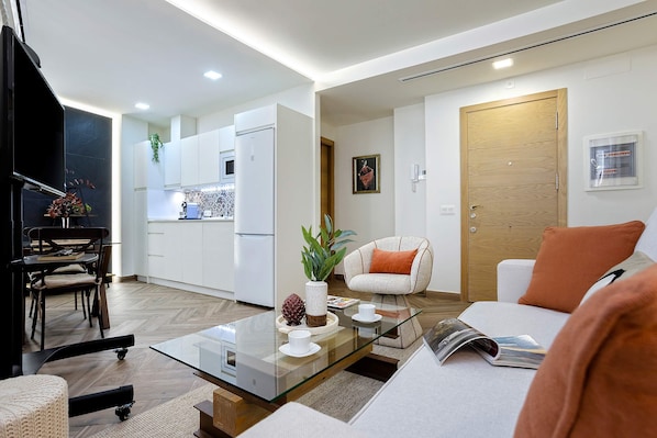 Apartment (1 Bedroom) | Living area