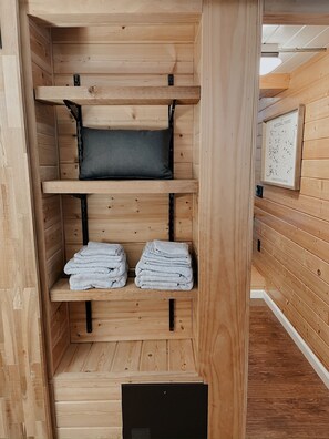 Interior - Cozy cabin on Lookout Mountain (Lookout Mountain)