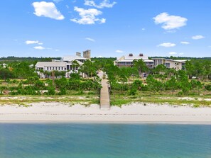 Beach nearby - 2 Blocks to the Beach | Golf Cart • Pools • Bikes • Ping Pong (Port St. Joe)