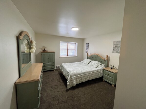 1 bedroom, iron/ironing board, free WiFi, bed sheets