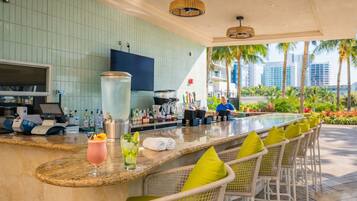 Bar (in der Unterkunft)