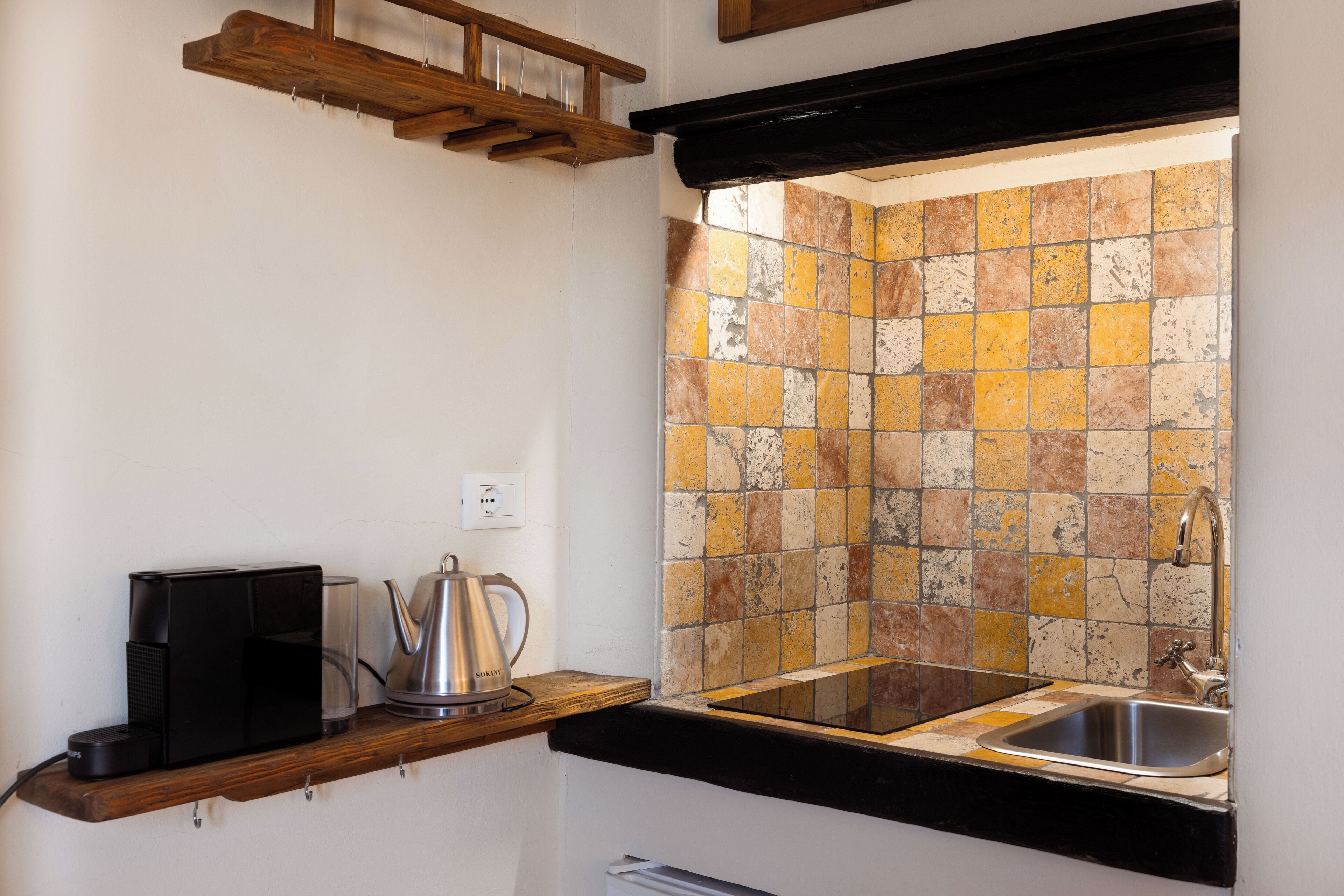 Classic Studio | Private kitchenette