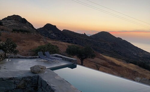 Traumhafter Sunset Bungalow, Milos, Zykladen. Infinity Pool,  Air Condition,