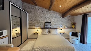 2 chambres, lit parapluie, Wi-Fi, draps fournis