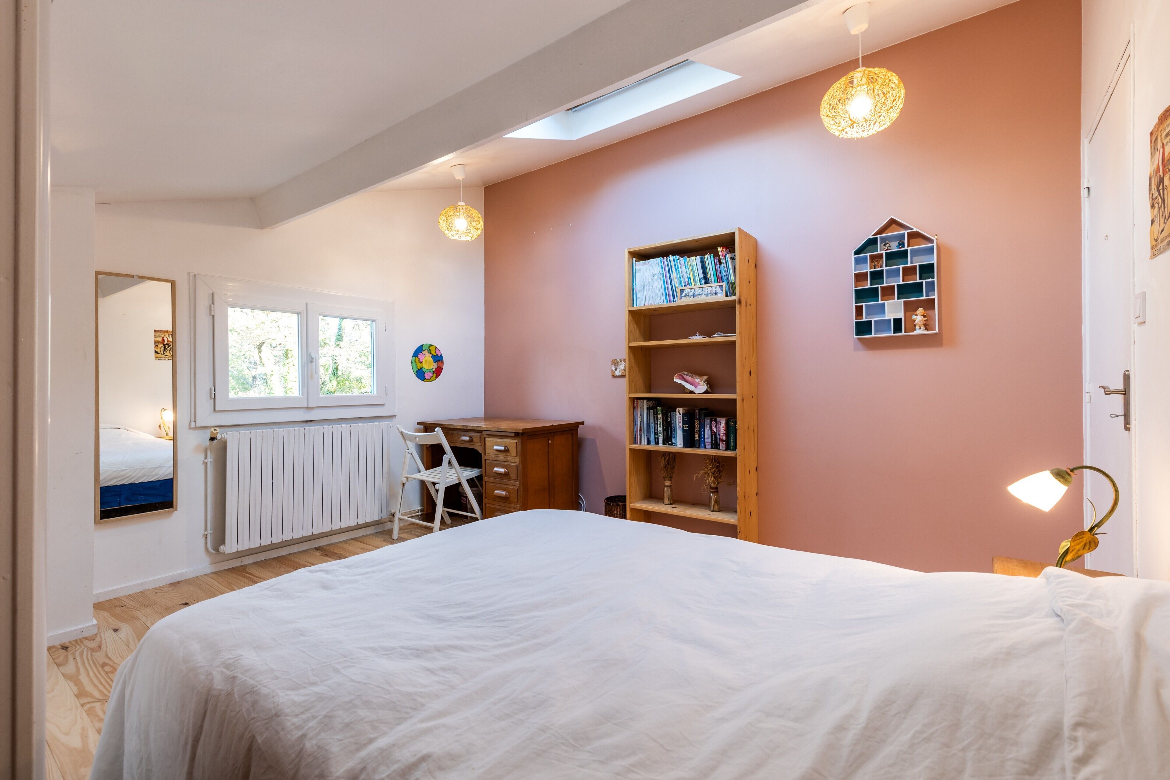 7 bedrooms, iron/ironing board, WiFi
