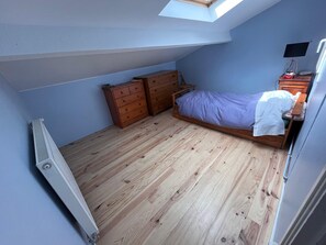 7 bedrooms, iron/ironing board, WiFi