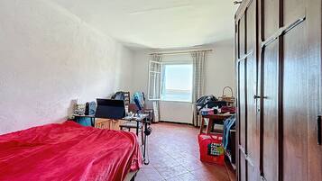 2 bedrooms, WiFi