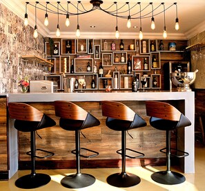 Bar (en el alojamiento)
