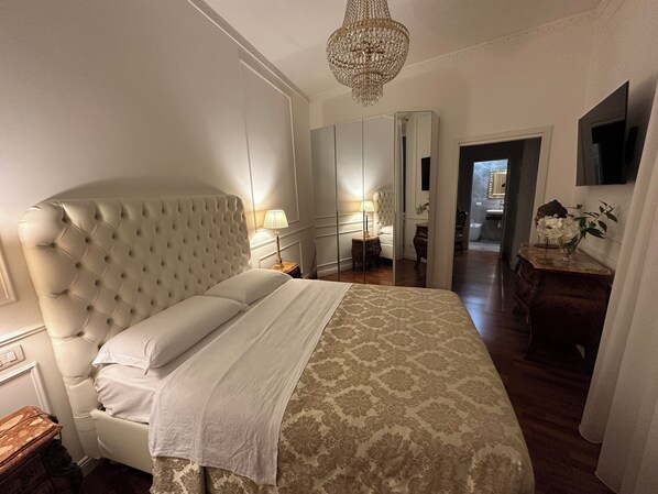 Apartment, Garden View