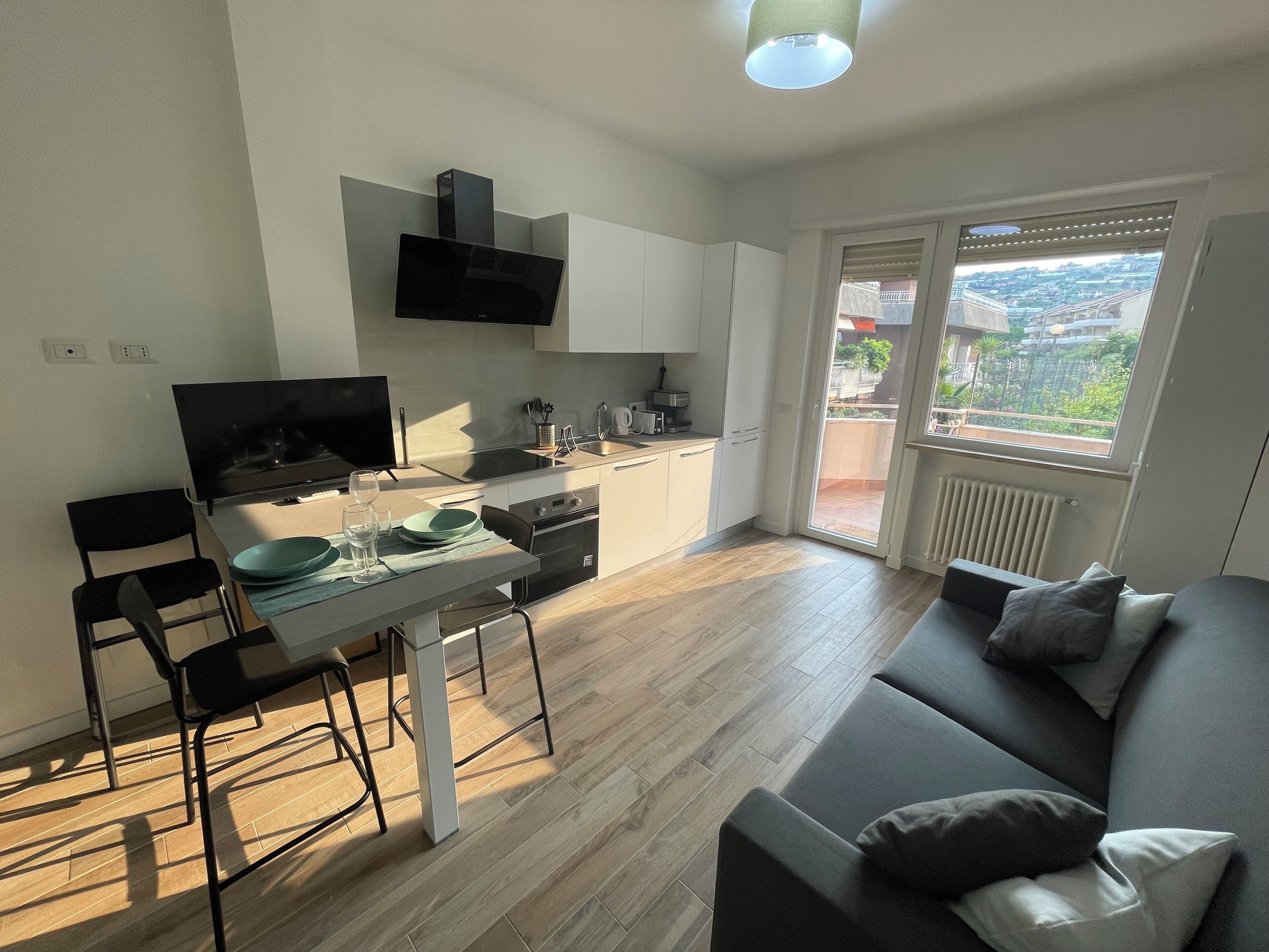 Appartement, 1 slaapkamer | Woonruimte | Een 30-inch televisie met satellietzenders