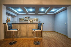 بار (في المنشاة)