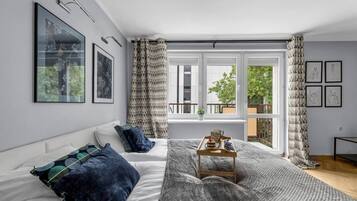 2 Schlafzimmer, Schreibtisch, Bügeleisen/Bügelbrett, kostenloses WLAN