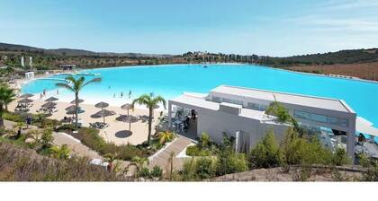 Alcazaba Lagoon Luxury Retreat