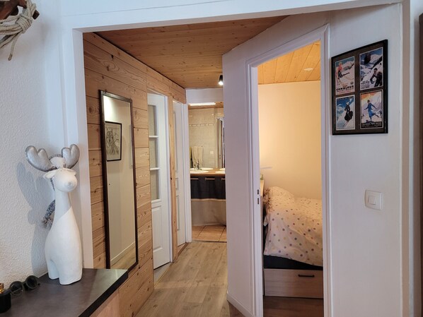 4 bedrooms, free WiFi