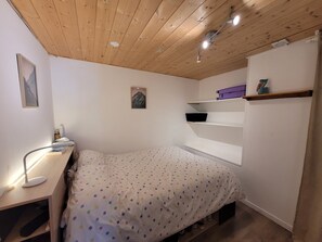 4 bedrooms, free WiFi