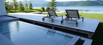 Sansui Lakeside Villa