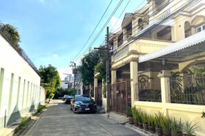 Unclassified image, 3 of 13, button - The Star Home (Bangkok)