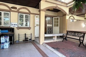 Unclassified image, 2 of 13, button - The Star Home (Bangkok)