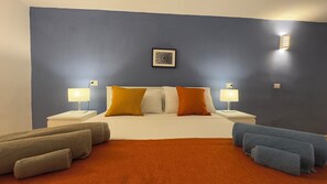 1 bedroom, in-room safe, desk, travel crib