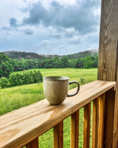 Wild Horses/ Scenic Ranch Retreat