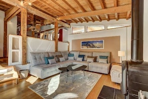 TV, fireplace, offices