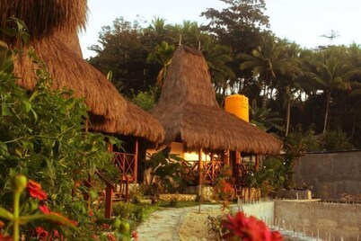 Three Queen Villa and Homestay