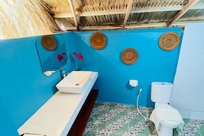 Room - Three Queen Villa and Homestay (Wanokaka)