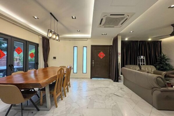 Interior - Gathering l Wedding House l 18PaxTaman Oug KL (Kuala Lumpur)