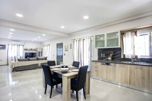 Interior - Villa Iskander (Corfu)