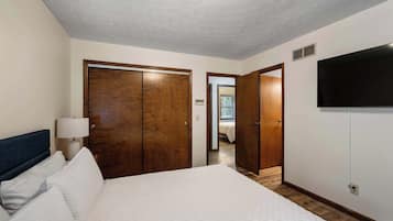 4 chambres, décoration personnalisée, ameublement personnalisé, bureau