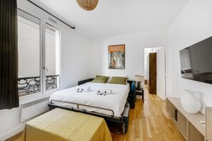 1 bedroom, internet, bed sheets
