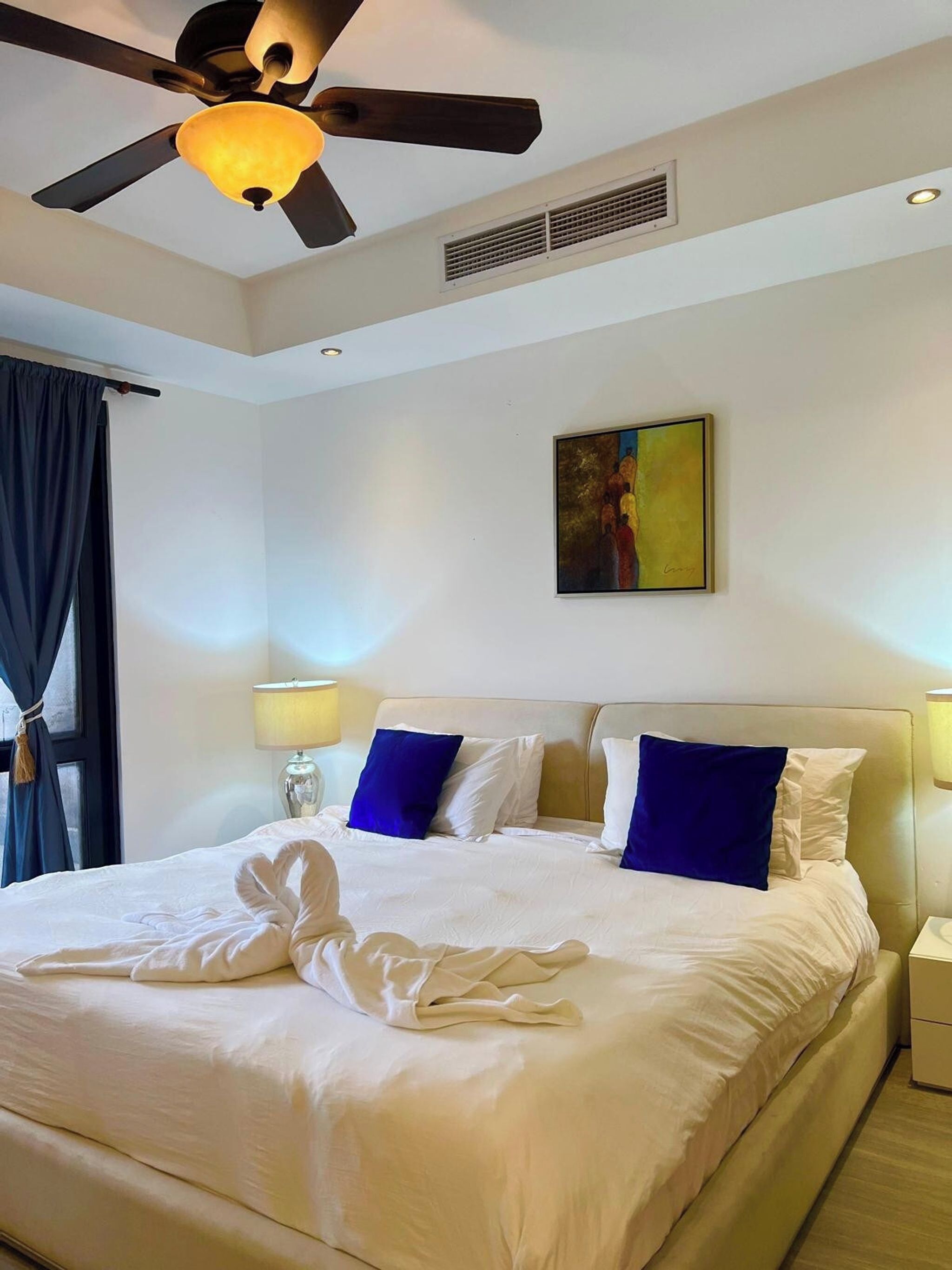 3 bedrooms, iron/ironing board, Internet, bed sheets