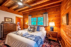 5 bedrooms, iron/ironing board, free WiFi, bed sheets