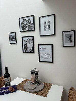 Dining - Studio 4 - Eign St. Hereford (Herefordshire)