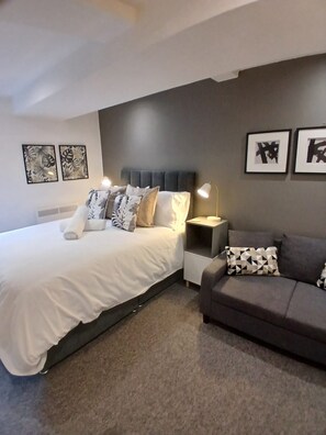 1 Schlafzimmer, Bügeleisen/Bügelbrett, kostenloses WLAN, Bettwäsche