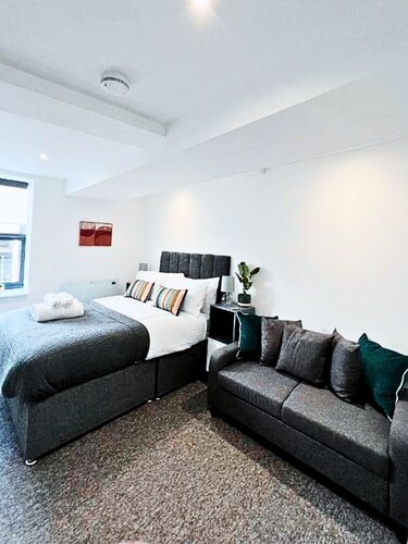 Flat 4 - Stylish Studio Flat in the Heart of Hereford