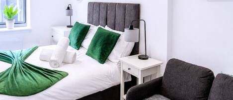 1 chambre, fer et planche à repasser, Wi-Fi gratuit, draps fournis