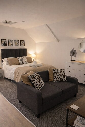 Flat 6 - Eign St. Hereford