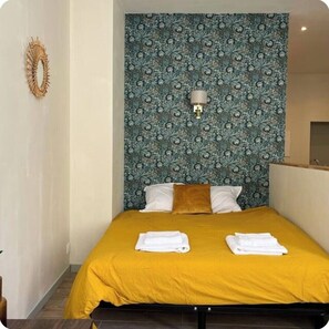 1 bedroom, iron/ironing board, bed sheets