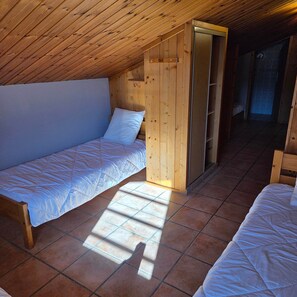 6 camere, Wi-Fi gratuito, lenzuola