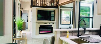 Retreat on Wheels: Kid-friendly Loft