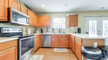 Microwave, oven, stovetop, dishwasher