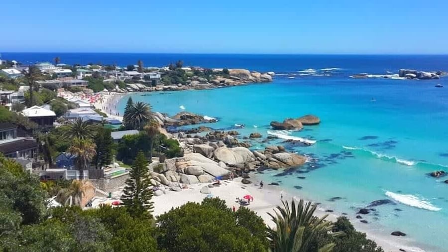 Flamingo Villa Beach Pool Luxury Solar Back Up