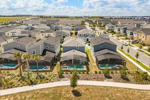 Exterior - 6 Bedrooms / 4.5 Bathrooms / Solara (2343CS) (Kissimmee)